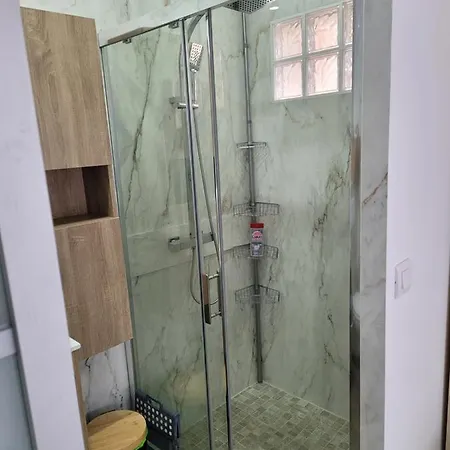 1 à Proche De Nice, Monaco Et L'italie