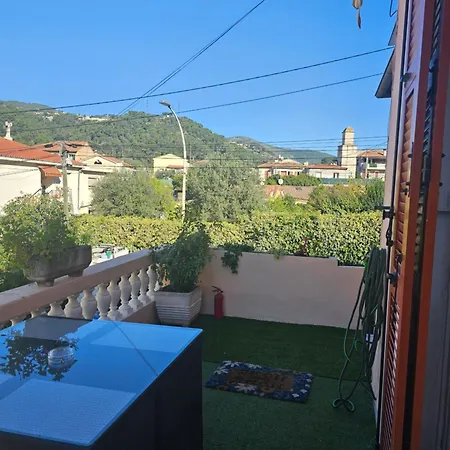 1 A Proche De Nice, Monaco Et L'italie 3*